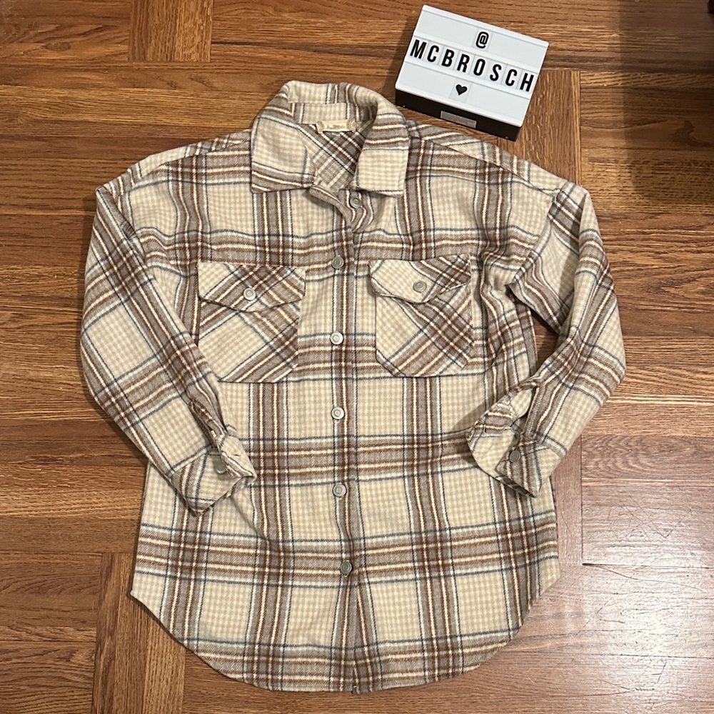 Altar'd State Plaid Checkered Thick Flannel Shirt Cream Oversized Shirt Size XS